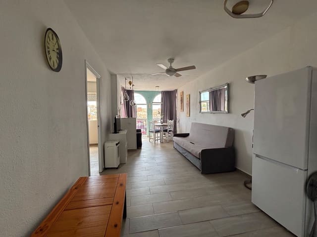 Appartement de 1 chambre à louer à La Mata, Torrevieja avec piscine - 650 € (Ref: 9921702)