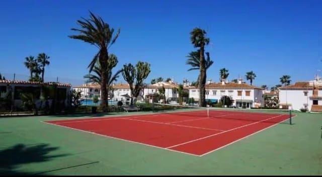 1 Zimmer Apartment zu vermieten in Los Balcones - Los Altos, Torrevieja mit Pool - 750 € (Ref: 9923241)
