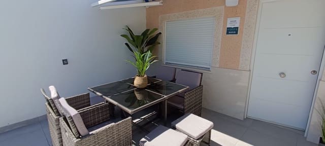 2 soveværelse Bungalow til leje i El Chaparral, Torrevieja - € 700 (Ref: 9946972)