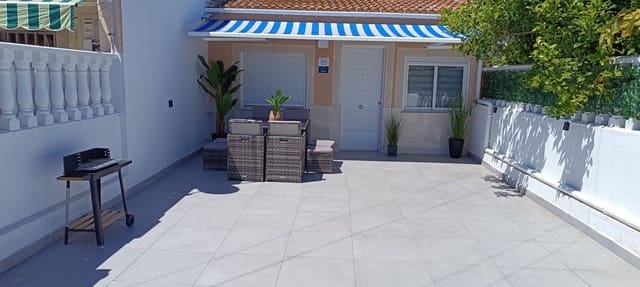 2 soveværelse Bungalow til leje i El Chaparral, Torrevieja - € 700 (Ref: 9946972)