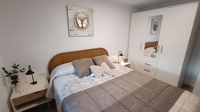 2 soveværelse Bungalow til leje i El Chaparral, Torrevieja - € 700 (Ref: 9946972)