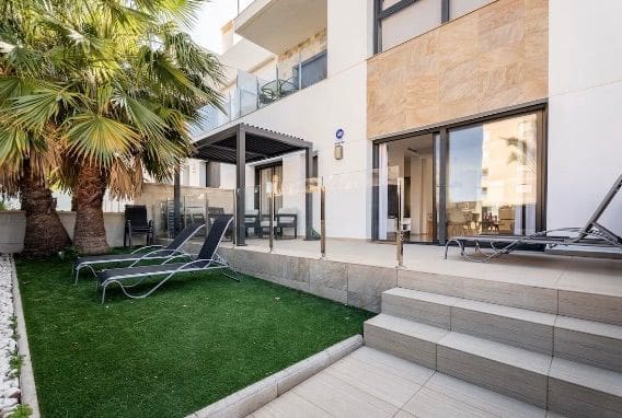 2 soverom Leilighet til leie i Gran Alacant med svømmebasseng garasje - € 1 500 (Ref: 9946974)
