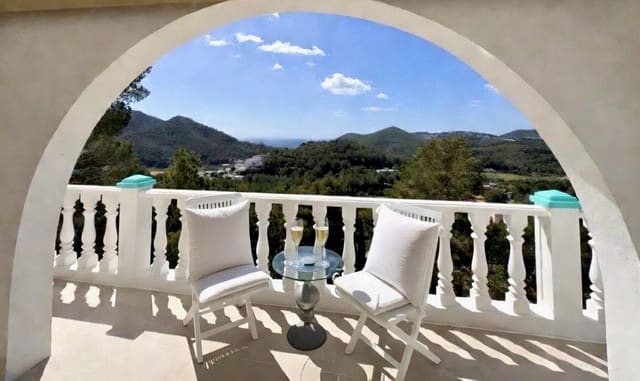 4 makuuhuone Maalaistalo vuokrattavana paikassa Cala Llonga, Santa Eulalia / Santa Eularia mukana uima-altaan 
autotalli - 10 000 € (Ref: 9795199)