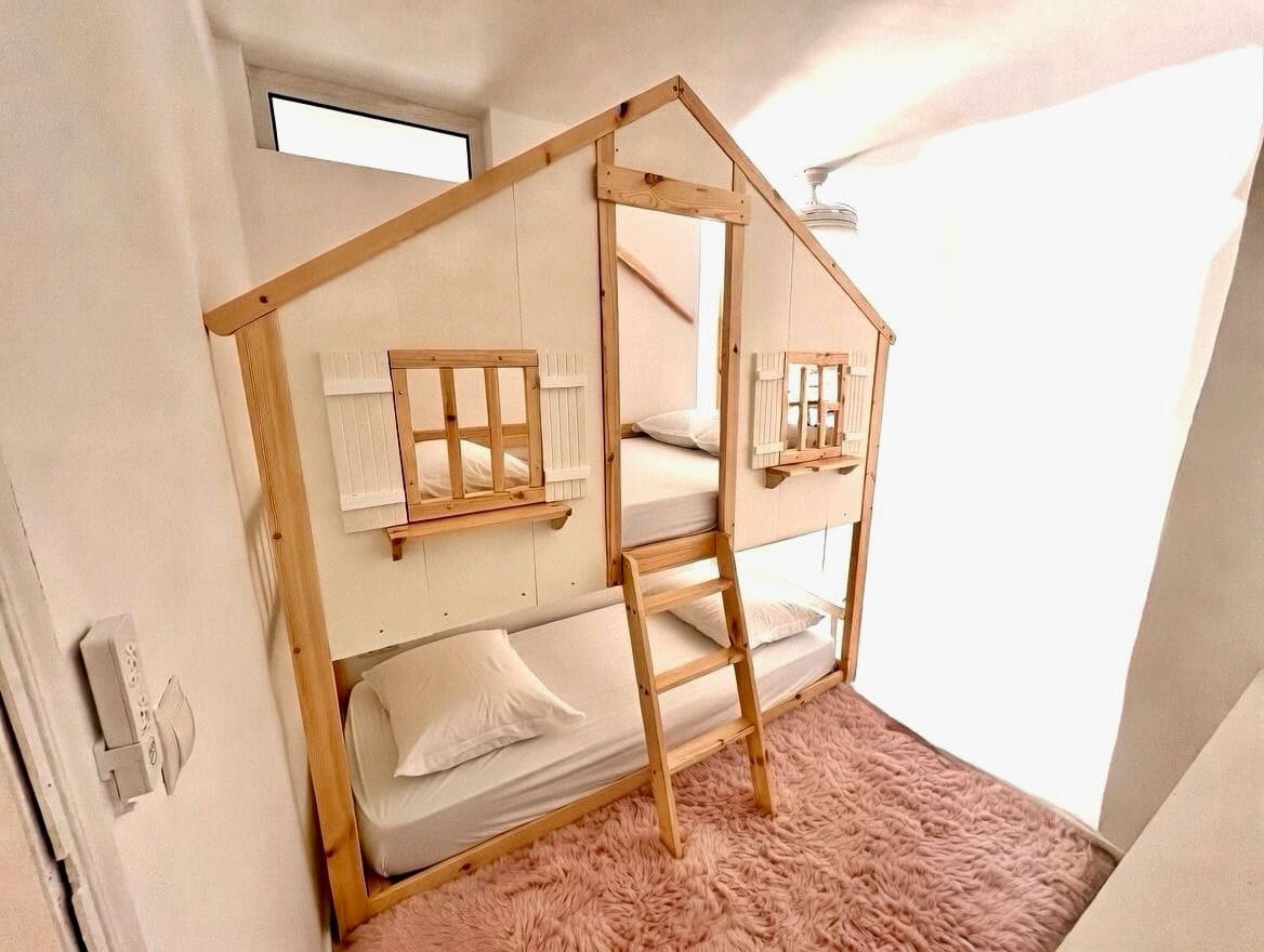 4 makuuhuone Maalaistalo vuokrattavana paikassa Cala Llonga mukana uima-altaan 
autotalli - 10 000 € (Ref: 9795199)