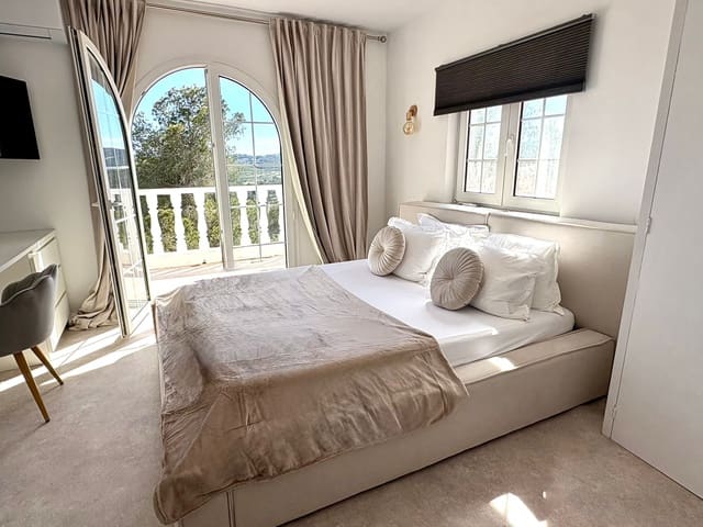 4 makuuhuone Maalaistalo vuokrattavana paikassa Cala Llonga, Santa Eulalia / Santa Eularia mukana uima-altaan 
autotalli - 10 000 € (Ref: 9795199)