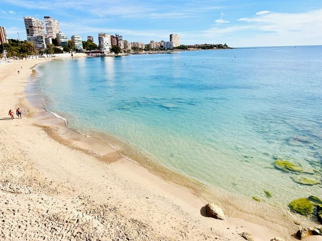 3 makuuhuone Ranta-asunto vuokrattavana paikassa Albufereta, Alicante kaupunki - 7 500 € (Ref: 9800689)