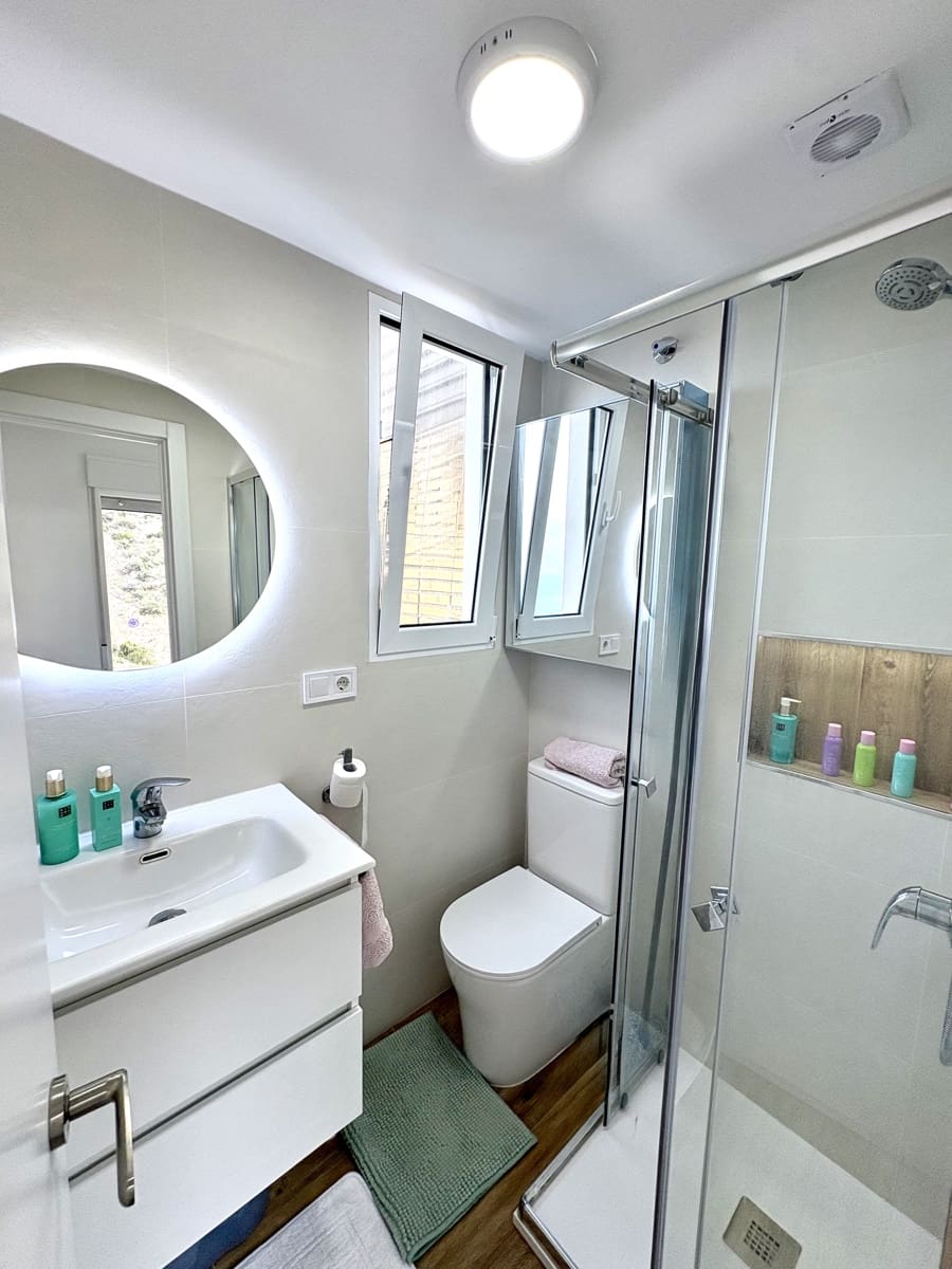 1 bedroom Beach Apartment for holiday rental in Alicante / Alacant city - € 500 (Ref: 9826082)