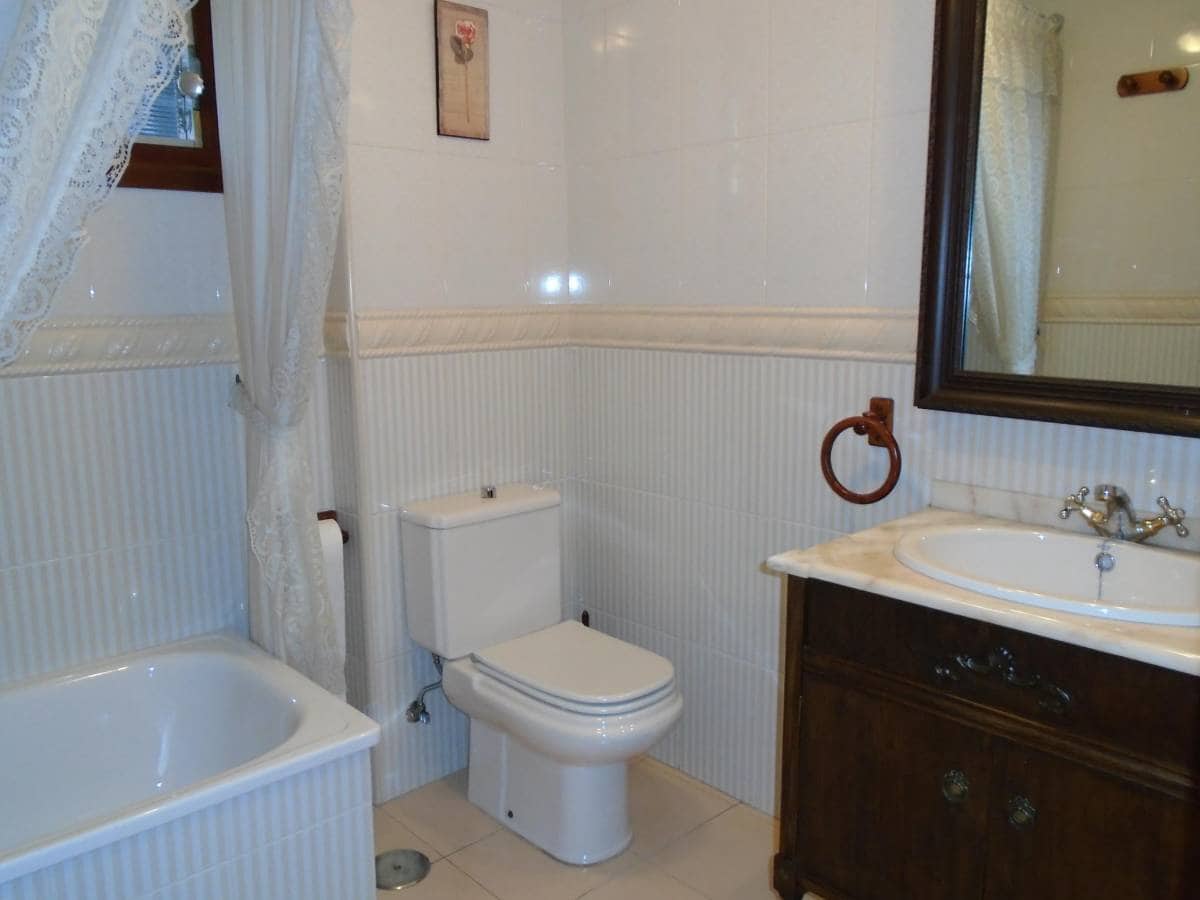 Piso de 6 habitaciones en Alicante / Alacant ciudad en venta - 600.000 € (Ref: 10035852)