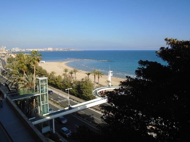 Piso de 6 habitaciones en Alicante / Alacant ciudad en venta - 600.000 € (Ref: 10035852)
