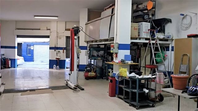 Commercieel te koop in Crevillente / Crevillent - € 130.000 (Ref: 10035858)