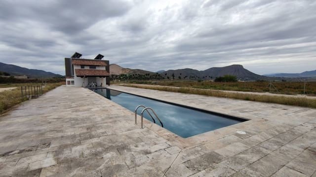 3 slaapkamer Finca/Landhuis te koop in Aspe met garage - € 590.000 (Ref: 10035861)