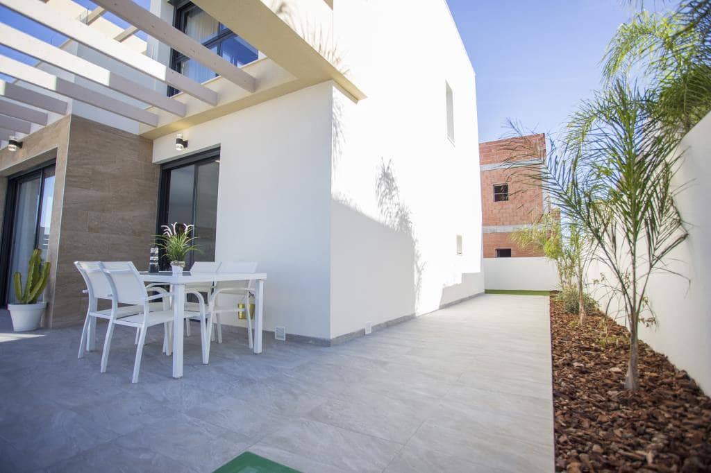3 bedroom Villa for sale in Los Montesinos - € 455,900 (Ref: 10035862)