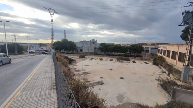 Business for sale in Crevillente / Crevillent - € 390,000 (Ref: 10035866)