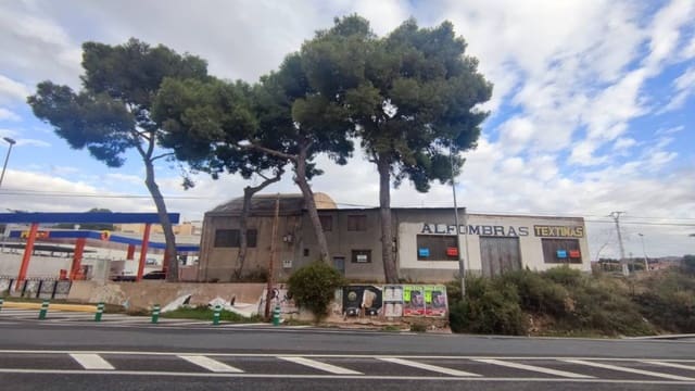 Business for sale in Crevillente / Crevillent - € 390,000 (Ref: 10035866)