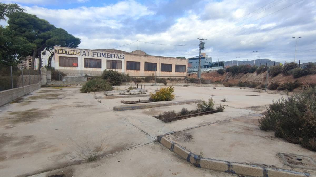 Business for sale in Crevillente / Crevillent - € 390,000 (Ref: 10035866)