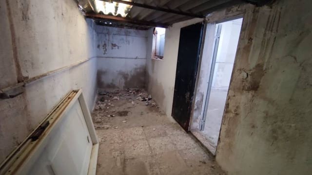 Commercieel te koop in Crevillente / Crevillent - € 59.500 (Ref: 10035869)