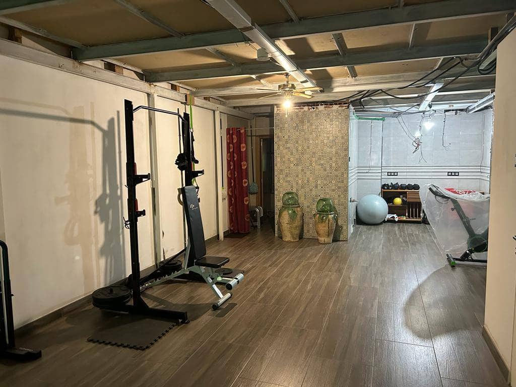 Comercial para venda em Crevillente / Crevillent - 80 000 € (Ref: 10035876)