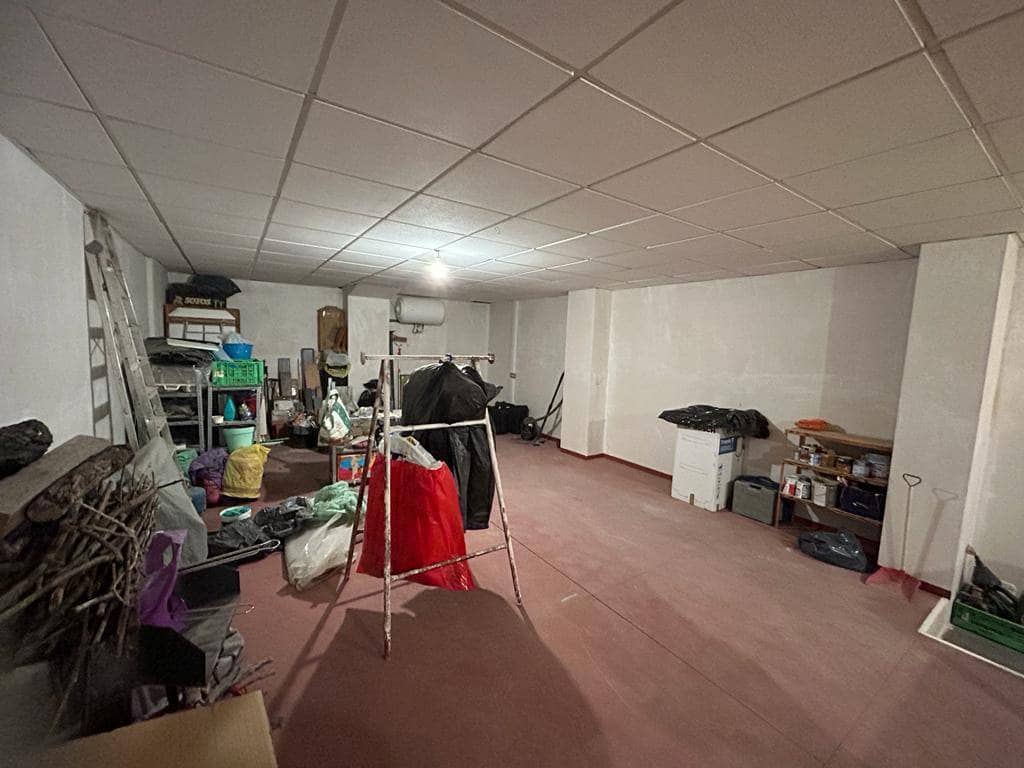 Comercial para venda em Crevillente / Crevillent - 80 000 € (Ref: 10035876)