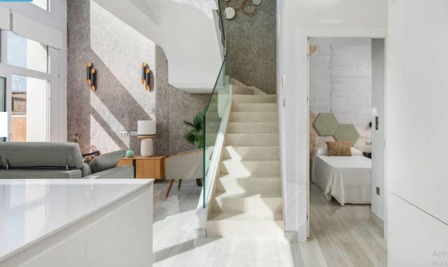 Chalet de 3 habitaciones en Los Montesinos en venta - 469.999 € (Ref: 10035877)