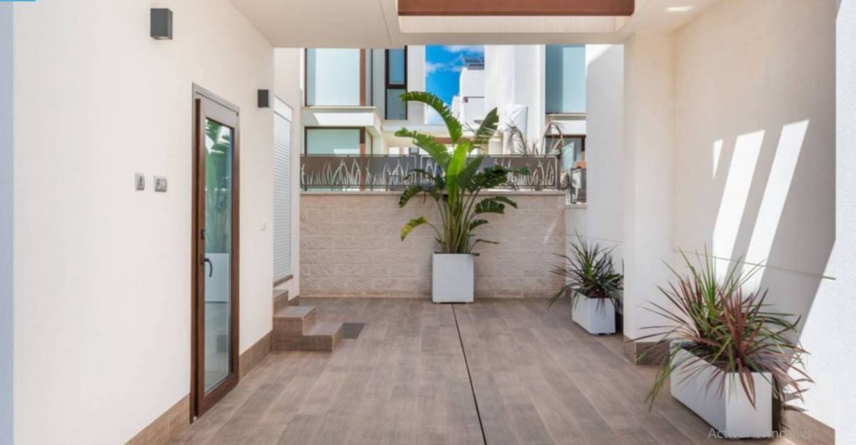 3 makuuhuone Huvila myytävänä paikassa Los Montesinos - 469 999 € (Ref: 10035877)