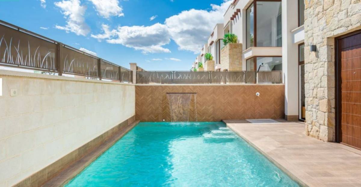 3 makuuhuone Huvila myytävänä paikassa Los Montesinos - 469 999 € (Ref: 10035877)