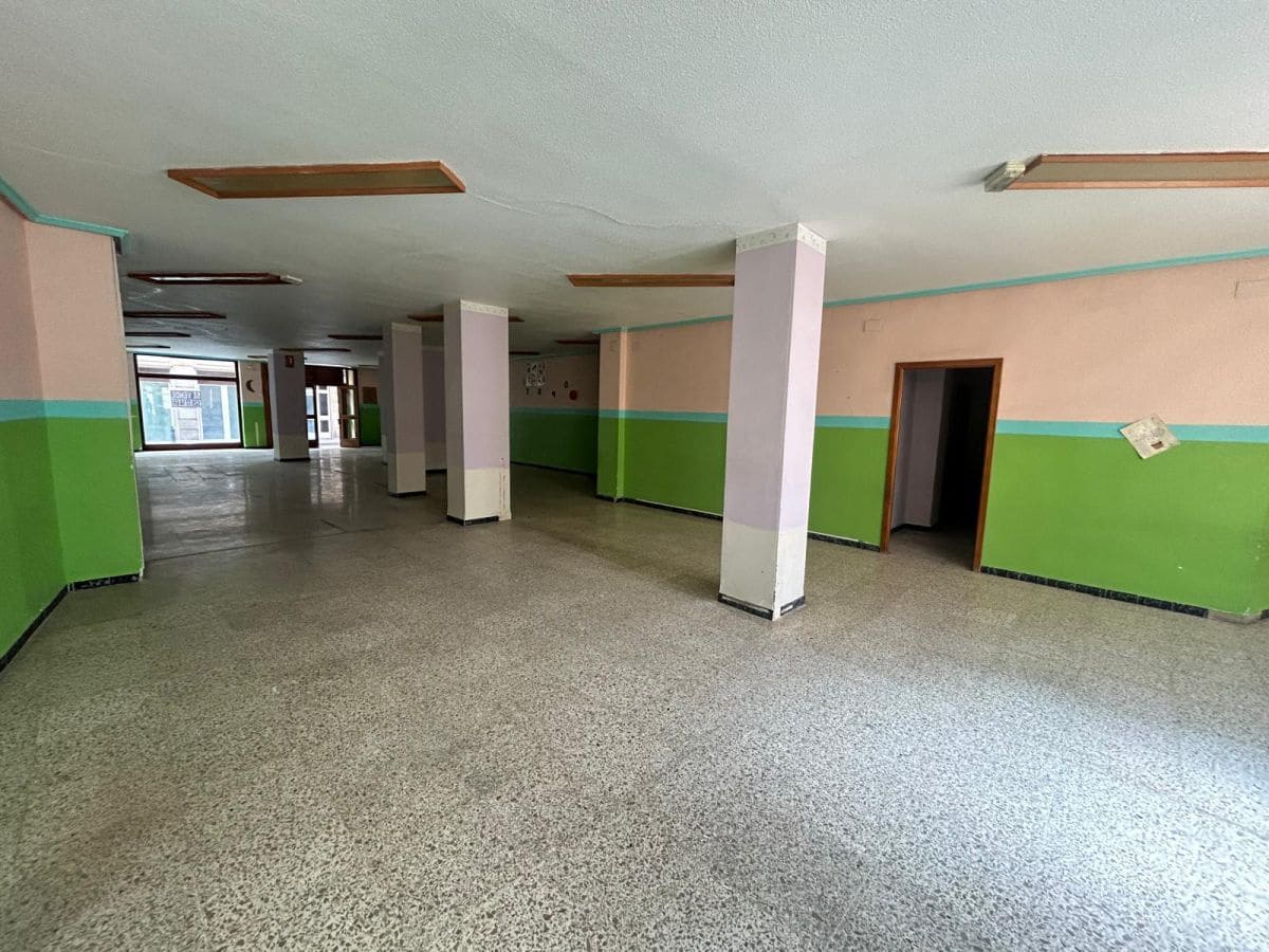 2 slaapkamer Commercieel te koop in Crevillente / Crevillent - € 99.000 (Ref: 10035890)