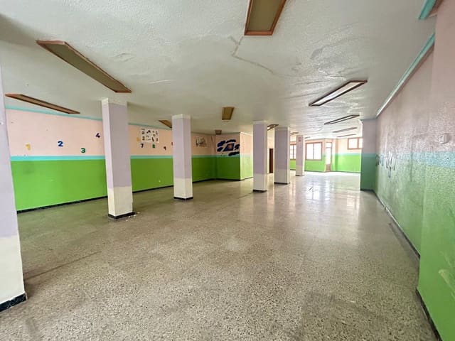 2 slaapkamer Commercieel te koop in Crevillente / Crevillent - € 99.000 (Ref: 10035890)