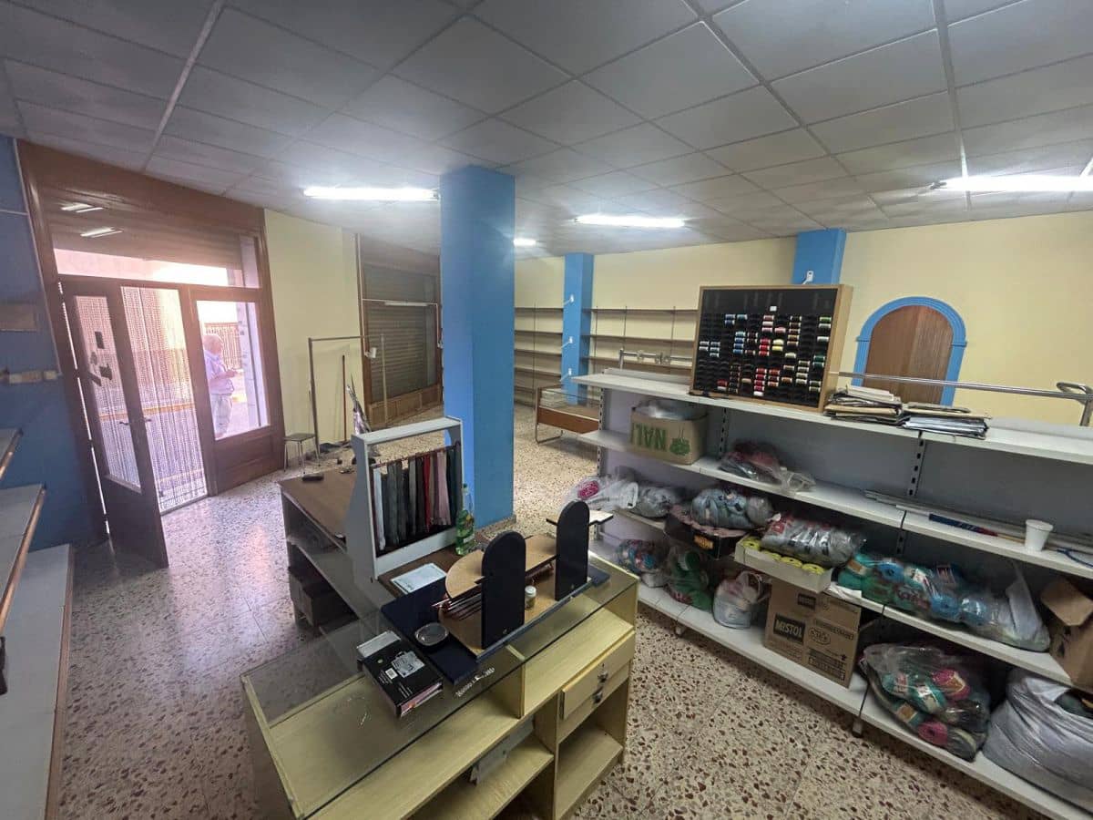 1 bedroom Commercial for sale in Crevillente / Crevillent - € 45,000 (Ref: 10035894)