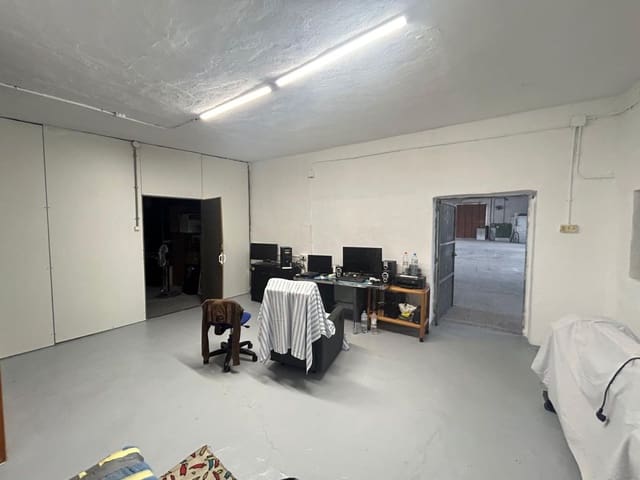 1 quarto Empresa para venda em Crevillente / Crevillent - 255 000 € (Ref: 10035895)