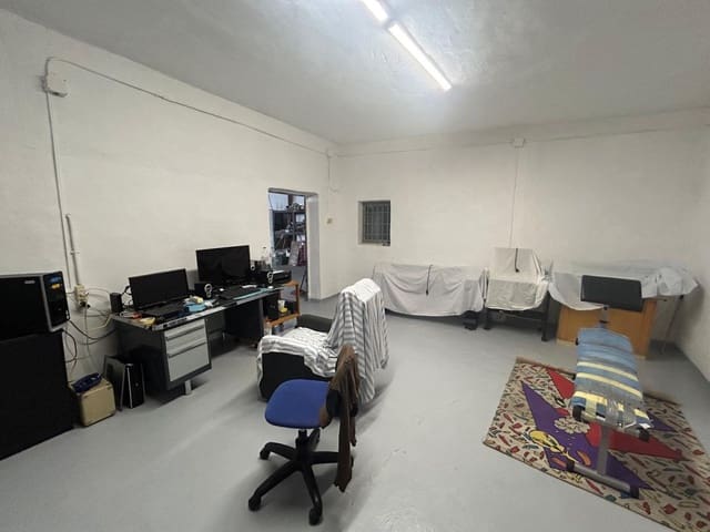 1 quarto Empresa para venda em Crevillente / Crevillent - 255 000 € (Ref: 10035895)