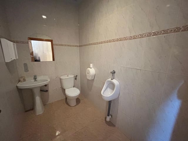 2 slaapkamer Commercieel te koop in Crevillente / Crevillent - € 110.000 (Ref: 10035898)