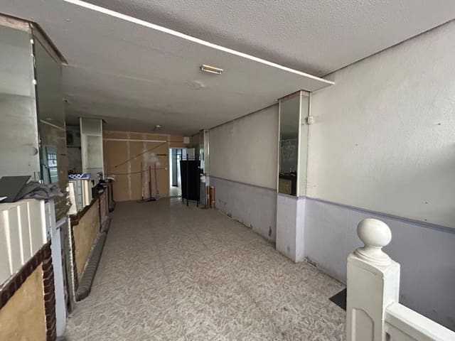 3 sovrum Kommersiell att hyra i Crevillente / Crevillent - 600 € (Ref: 10035900)