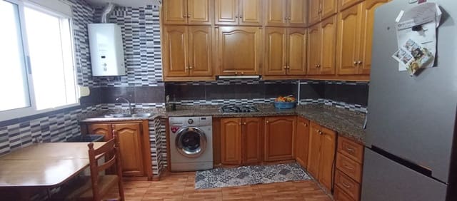 4 makuuhuone Asunto myytävänä paikassa Crevillente / Crevillent - 124 000 € (Ref: 10035904)
