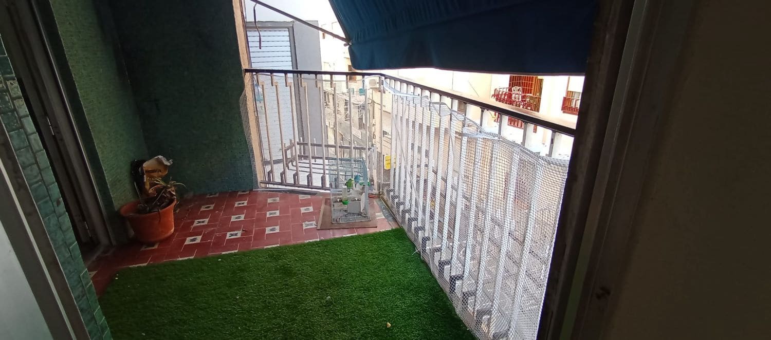 4 bedroom Flat for sale in Crevillente / Crevillent - € 124,000 (Ref: 10035904)
