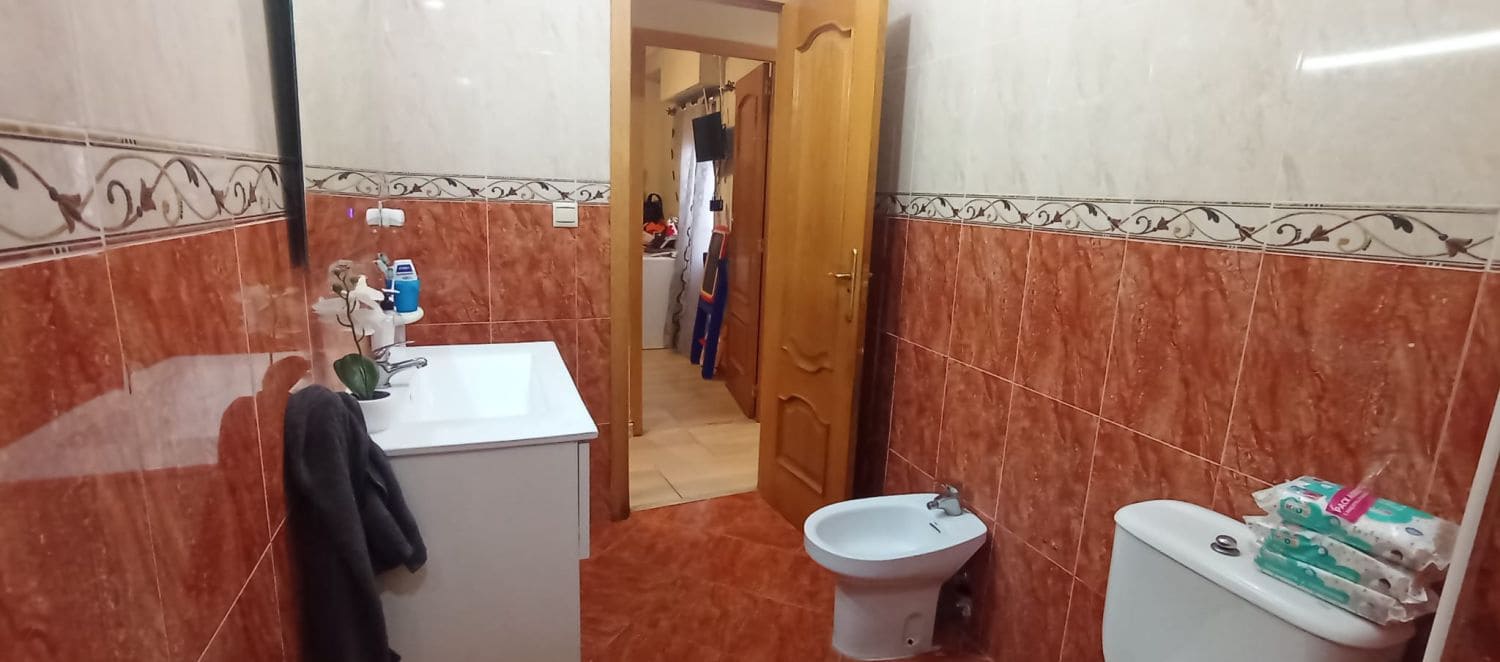 4 bedroom Flat for sale in Crevillente / Crevillent - € 124,000 (Ref: 10035904)