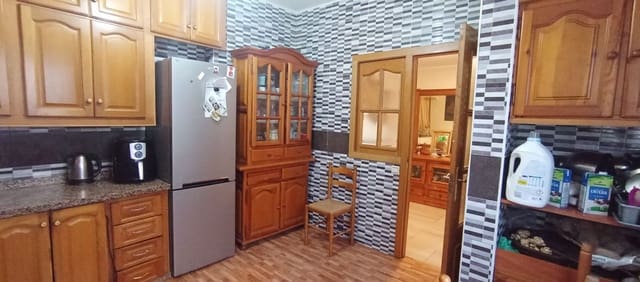 4 makuuhuone Asunto myytävänä paikassa Crevillente / Crevillent - 124 000 € (Ref: 10035904)