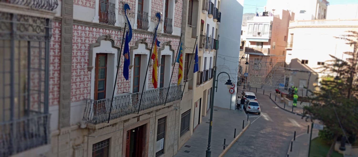4 bedroom Flat for sale in Crevillente / Crevillent - € 124,000 (Ref: 10035904)
