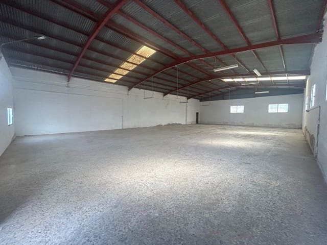 Yritys myytävänä paikassa Crevillente / Crevillent - 126 000 € (Ref: 10035906)