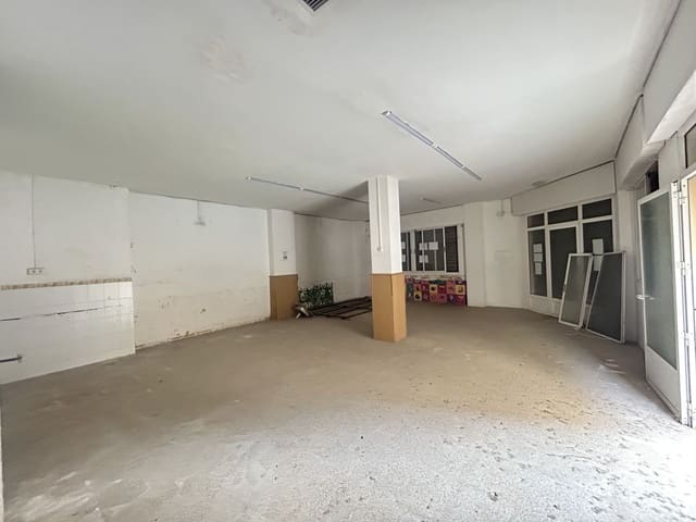 Commercieel te koop in Crevillente / Crevillent - € 82.000 (Ref: 10035907)