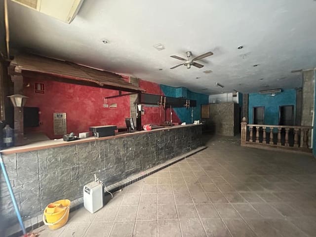 Commercieel te koop in Crevillente / Crevillent - € 87.000 (Ref: 10035908)