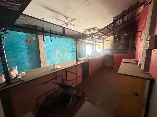 Commercieel te koop in Crevillente / Crevillent - € 87.000 (Ref: 10035908)