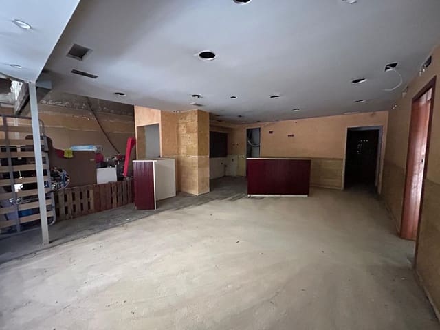 Kommersiell till salu i Crevillente / Crevillent - 120 000 € (Ref: 10035917)