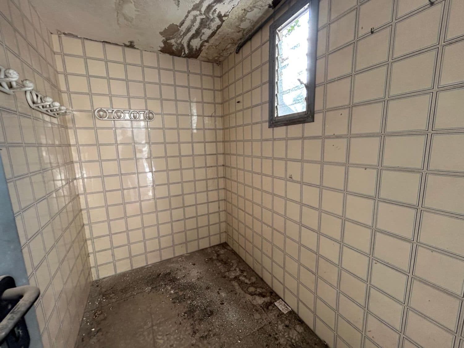 4 bedroom Business for rent in Crevillente / Crevillent - € 1,200 (Ref: 10042673)