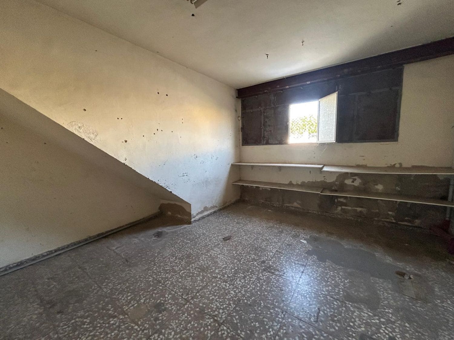 4 bedroom Business for rent in Crevillente / Crevillent - € 1,200 (Ref: 10042673)