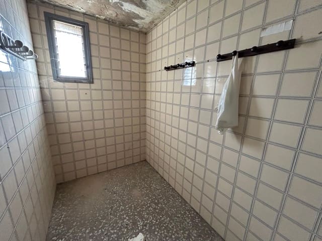 4 sypialnia Biznes do wynajęcia w Crevillente / Crevillent - 1 200 € (Ref: 10042673)