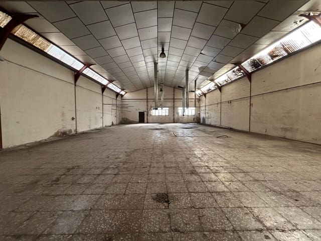 4 sypialnia Biznes do wynajęcia w Crevillente / Crevillent - 1 200 € (Ref: 10042673)