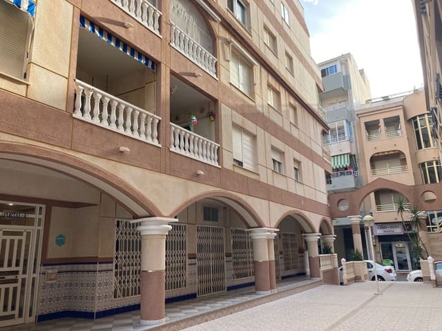 2 soverom Penthouse til salgs i Torrevieja - € 180 000 (Ref: 10044702)