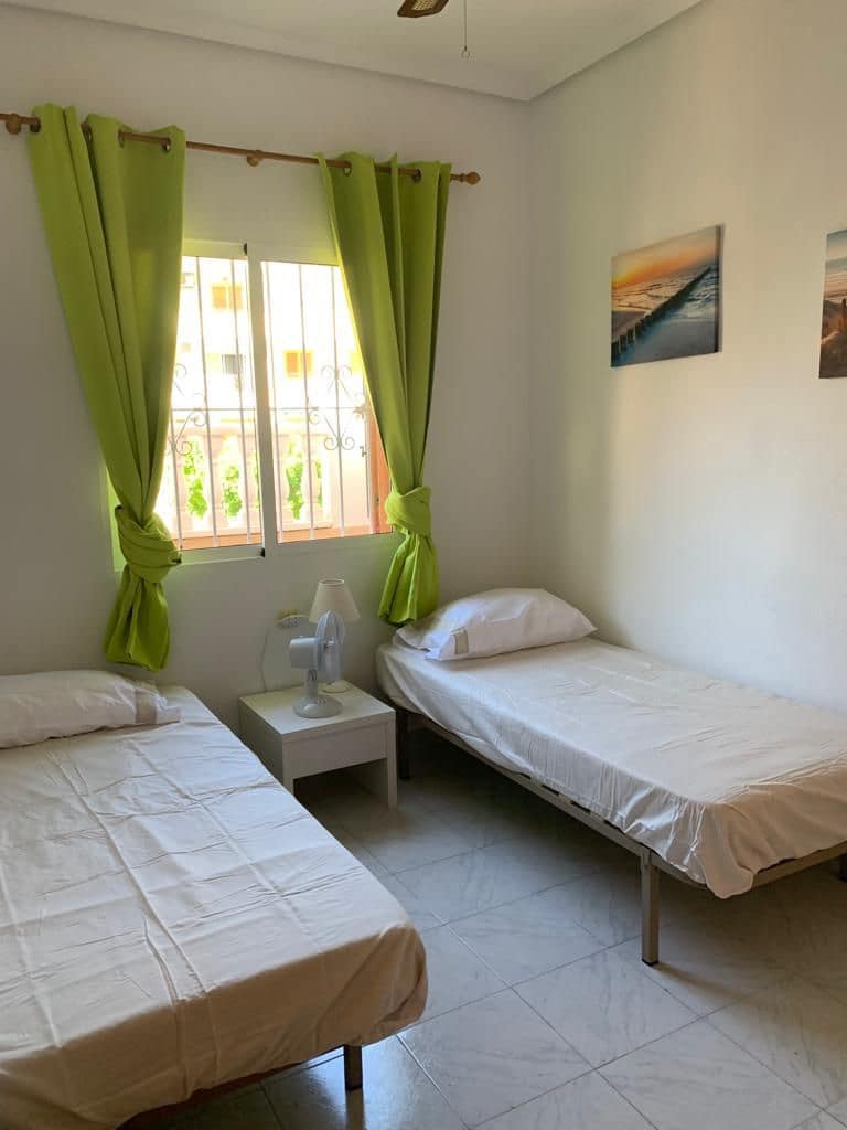 2 bedroom Villa for sale in Torrevieja - € 232,000 (Ref: 10109080)
