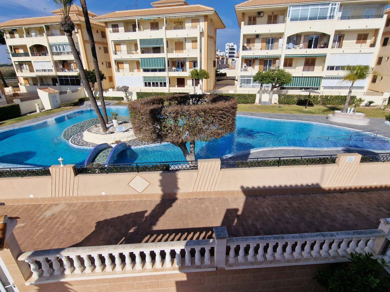 2 bedroom Villa for sale in Torrevieja - € 232,000 (Ref: 10109080)