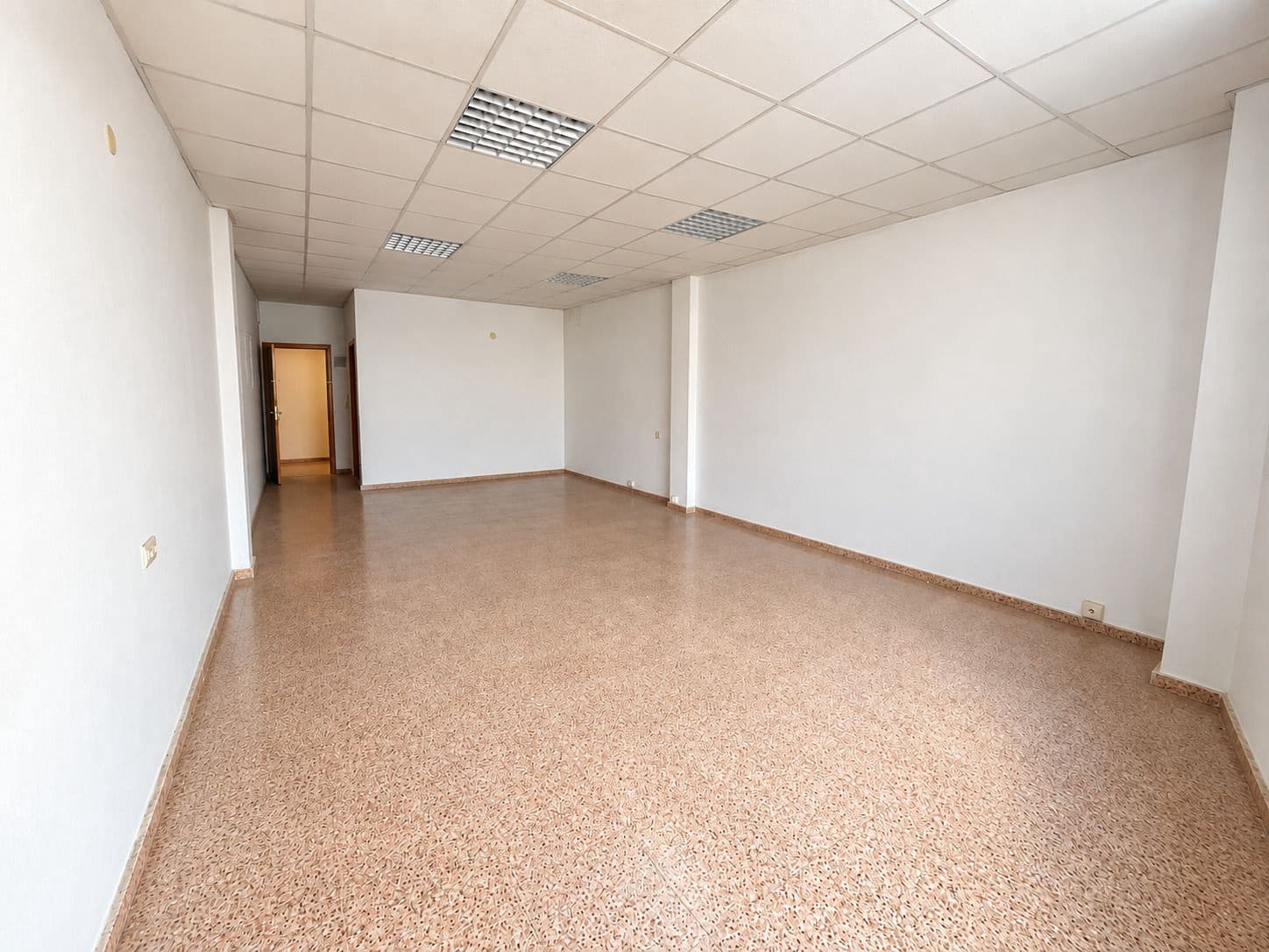 Local Comercial de 1 habitación en Crevillente / Crevillent en alquiler - 400 € (Ref: 10128246)